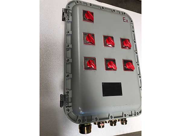 防爆動力箱